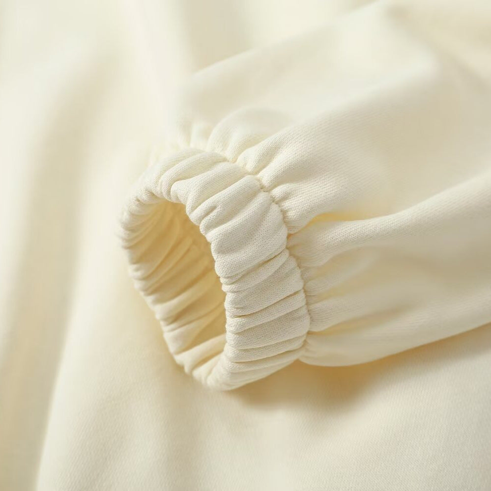 Damen Oversize Pullover mit Halbzip‑Stehkragen, elastischem Saum und überschnittenen Ärmeln Echoarchiv