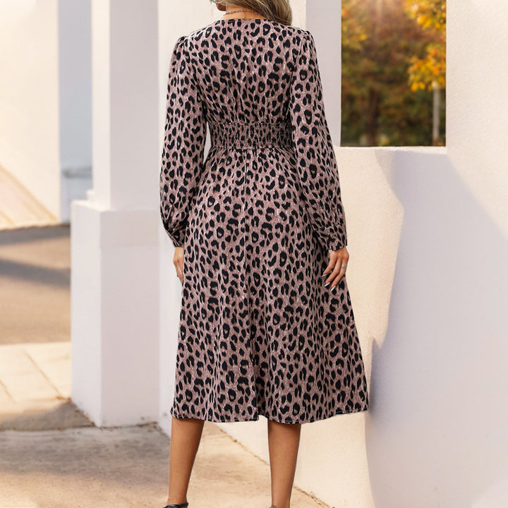 Damen Midikleid im Wickelstil mit taillierter Schnittführung, V‑Ausschnitt und langem Ärmel Echoarchiv