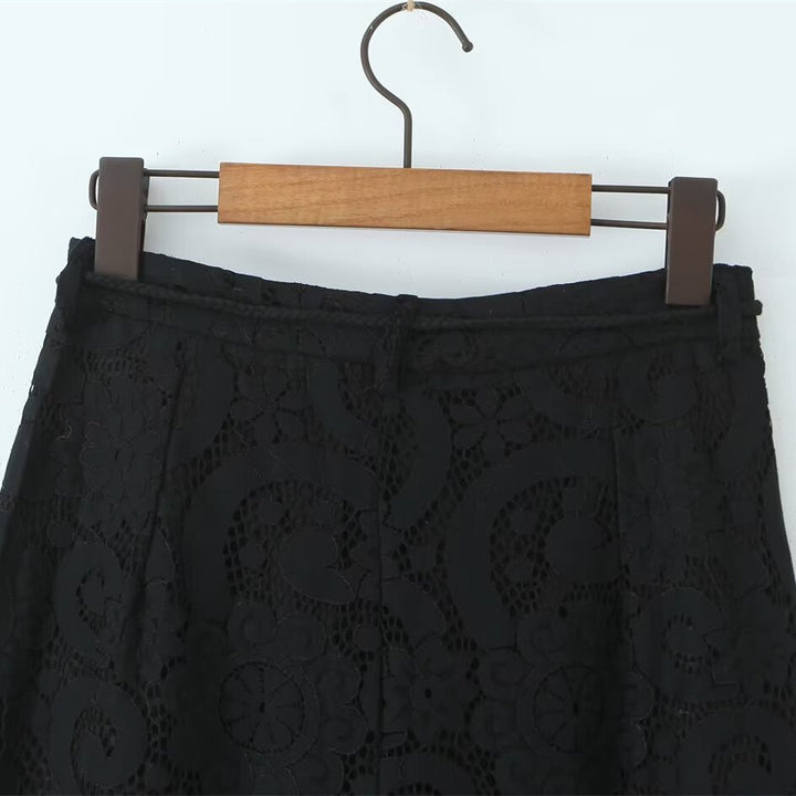 Damen weite Spitze Hose mit elegantem Schnitt und luxuriösem Design Echo Archiv