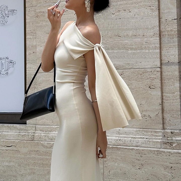 Damen Maxikleid mit asymmetrischem Ausschnitt und raffiniertem Schleifendetail Echo Archiv