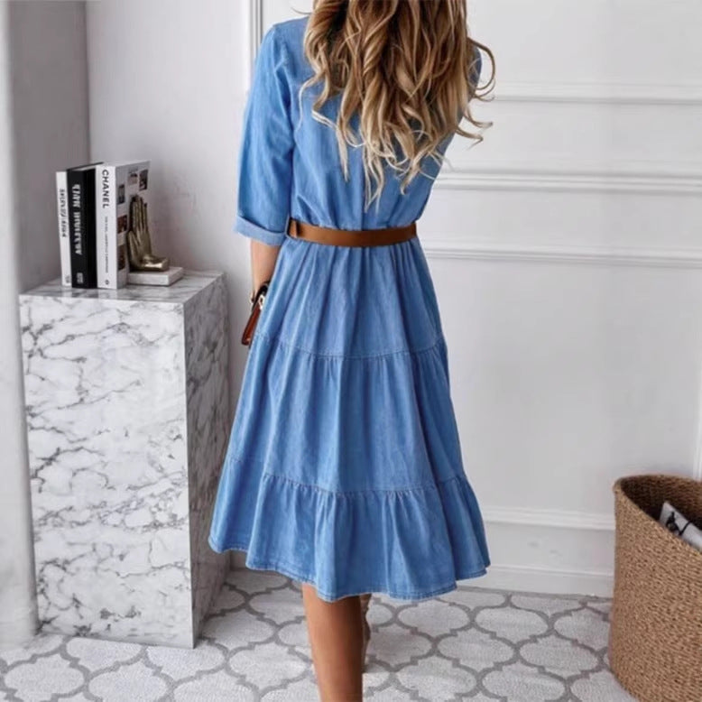 Damen Langes Denim‑Kleid mit Stufenrock, Hemdkragen und taillenbetontem Gummizug Echo Archiv