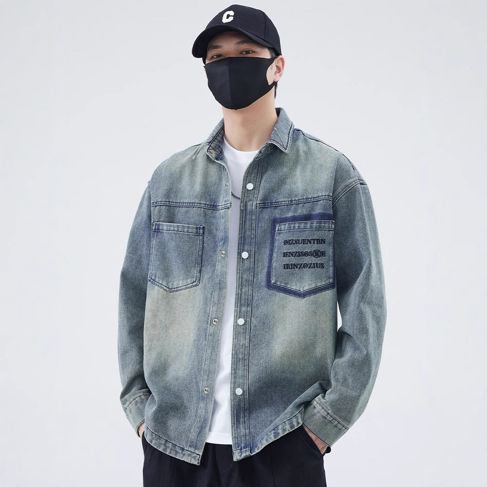 Herren Jeanshemd mit modernem Design und einzigartigen Schriftzügen Echoarchiv