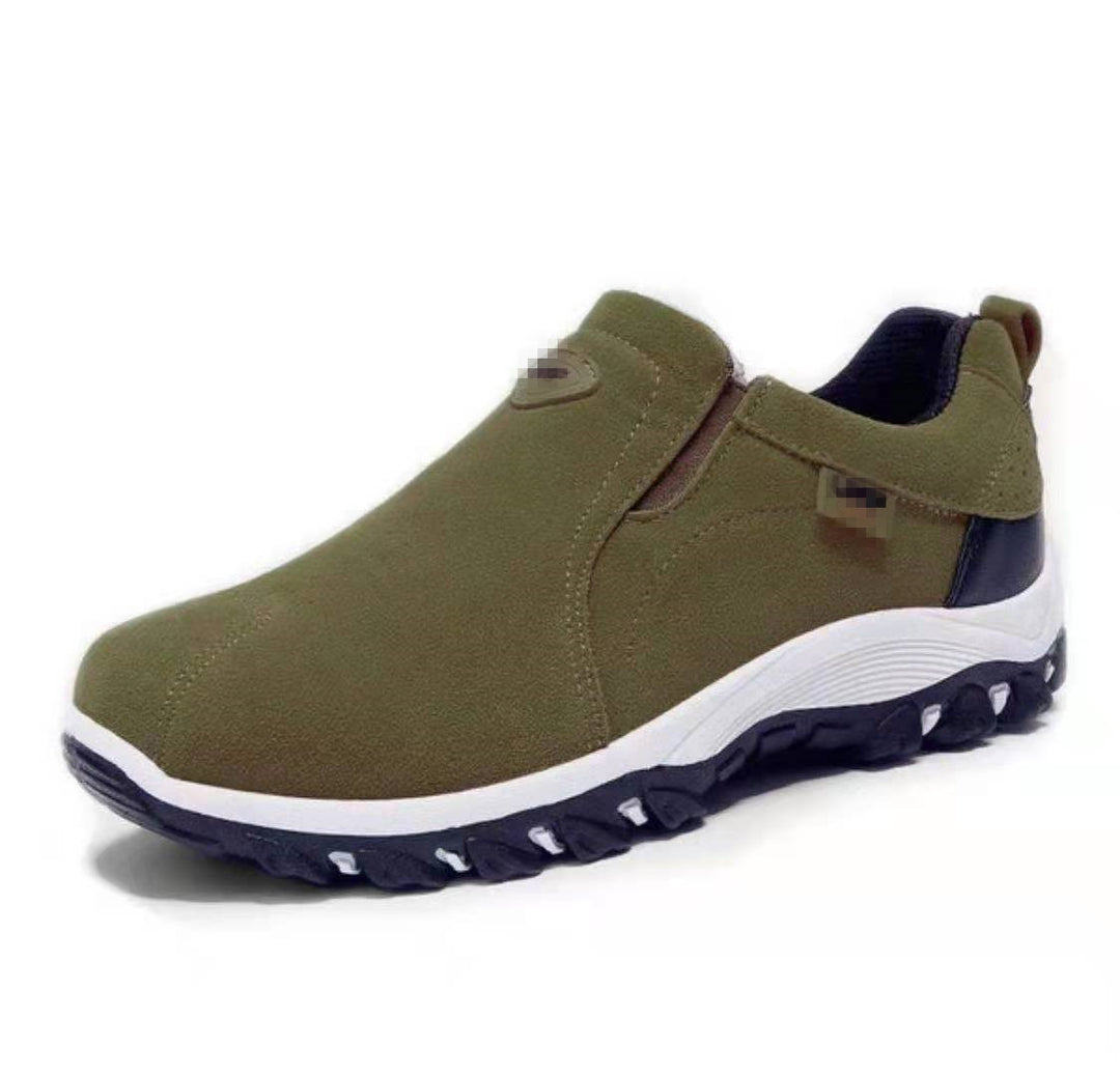 Damen Slip-On Sneaker aus Veloursimitat mit elastischen Seiteneinsätzen und profilierter Gummilaufsohle Echo Archiv