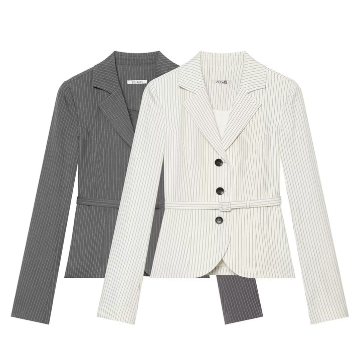 Damen Taillierter Nadelstreifen-Blazer mit Gürtel und Dreiknopfverschluss Echo Archiv