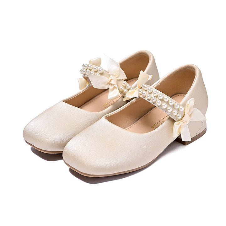 Mädchen Ballerina-Schuhe mit dekorativen Perlen- und Schleifenakzenten Echo Archiv