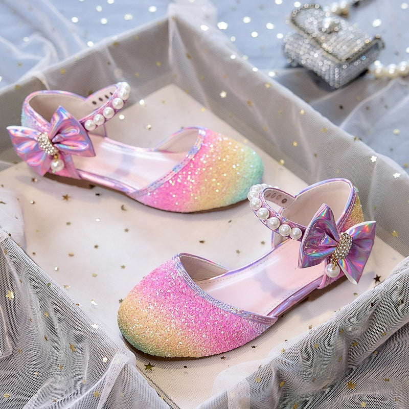 Mädchen Glitzernde Ballerinas mit Perlen und Schleifenakzent Echo Archiv