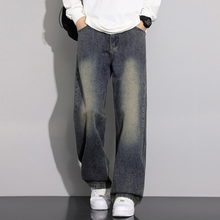 Herren weite Denim-Jeans im modernen Used-Look Echoarchiv