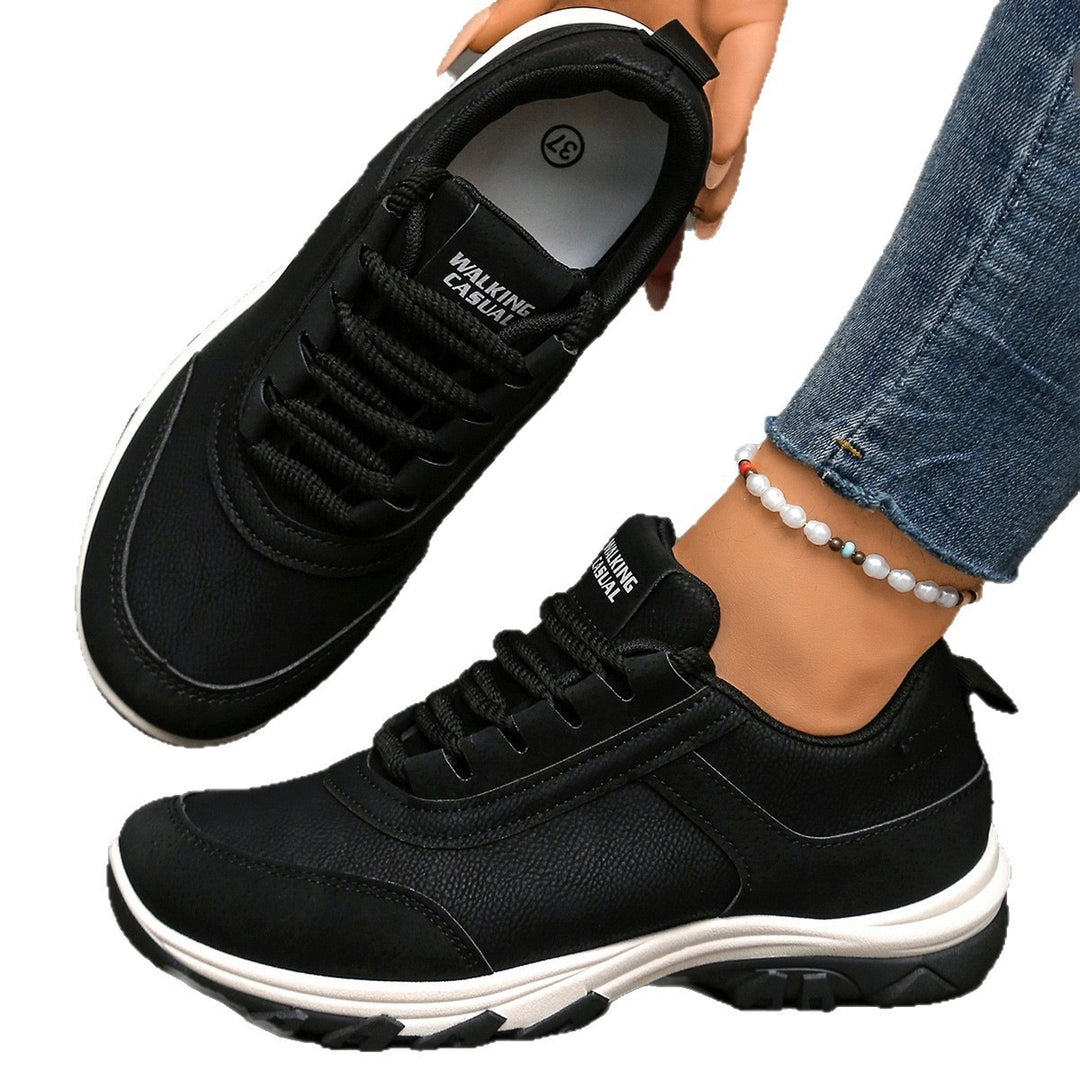 Damen Leichter Walking‑Sneaker mit profilierter Gummisohle und gepolstertem Komfortfußbett – Névara
