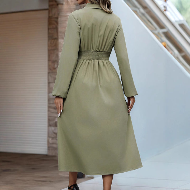 Damen Midikleid mit Knopfdetails und taillierter Silhouette Echo Archiv