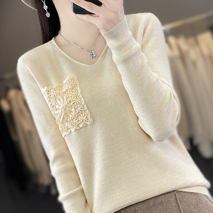 Damen Kaschmir‑Optik V‑Ausschnittpullover mit floraler Häkelapplikation Echoarchiv