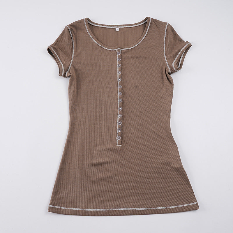 Damen figurbetontes Kurzarmshirt mit Knopfdetails Echo Archiv