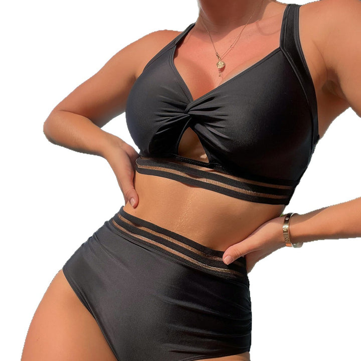 Damen Sportlicher Bikini mit raffinierten Cut-Out Details Echo Archiv