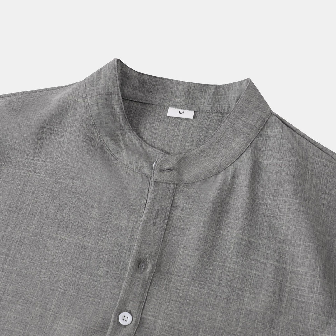 Herren Kurzarmhemd mit modernem Henley-Ausschnitt und entspannter Passform Echoarchiv