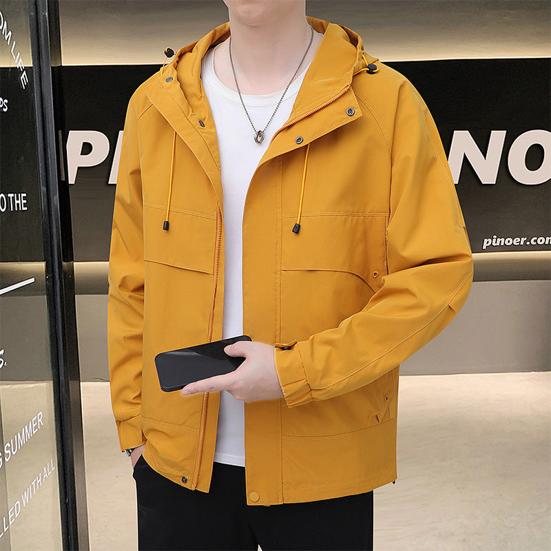 Herren Leichte Übergangsjacke mit funktionalen Taschen und verstellbarem Kapuzendeckel Echoarchiv