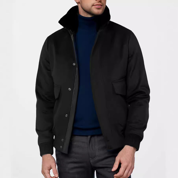 Herren elegante Kurzjacke mit Kunstfellkragen und praktischen Taschen Echoarchiv