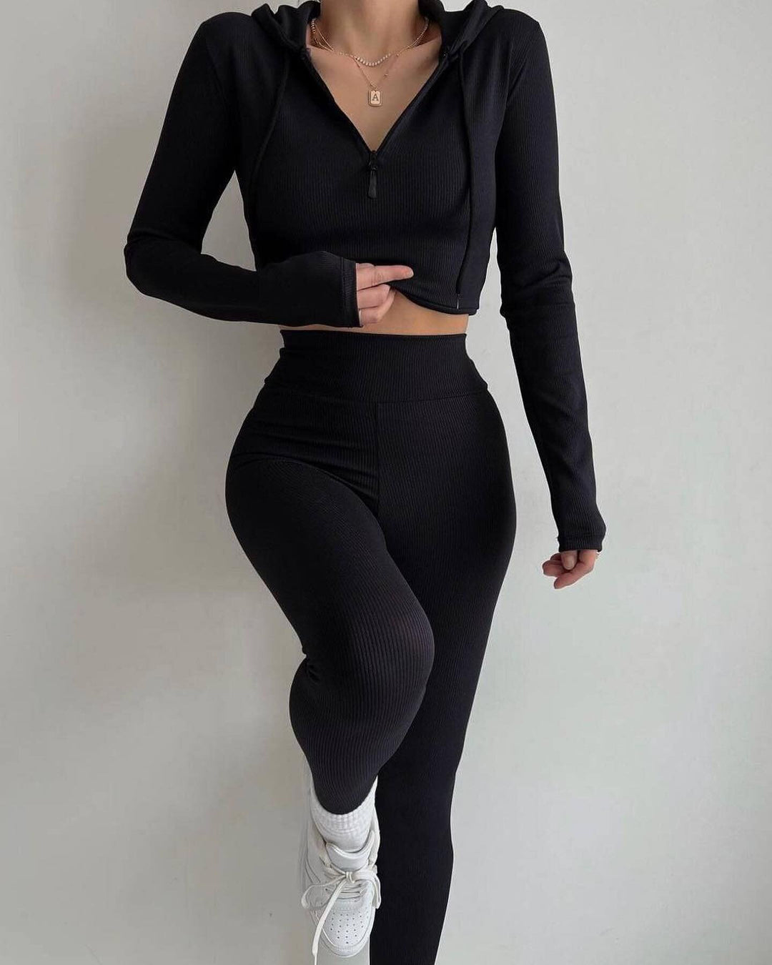 Damen geripptes Lounge-Set mit halbem Reißverschluss und hoher Taille – Élanora