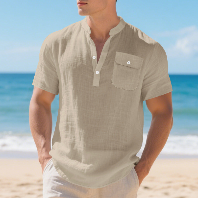 Herren Kurzarm-Hemd mit innovativem Henley-Kragen und praktischer Brusttasche Echoarchiv