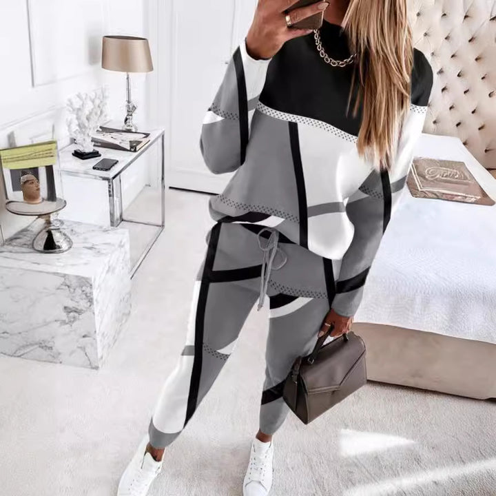 Damen nan gemustertes Freizeit-Set aus Sweatshirt und Jogginghose Echo Archiv