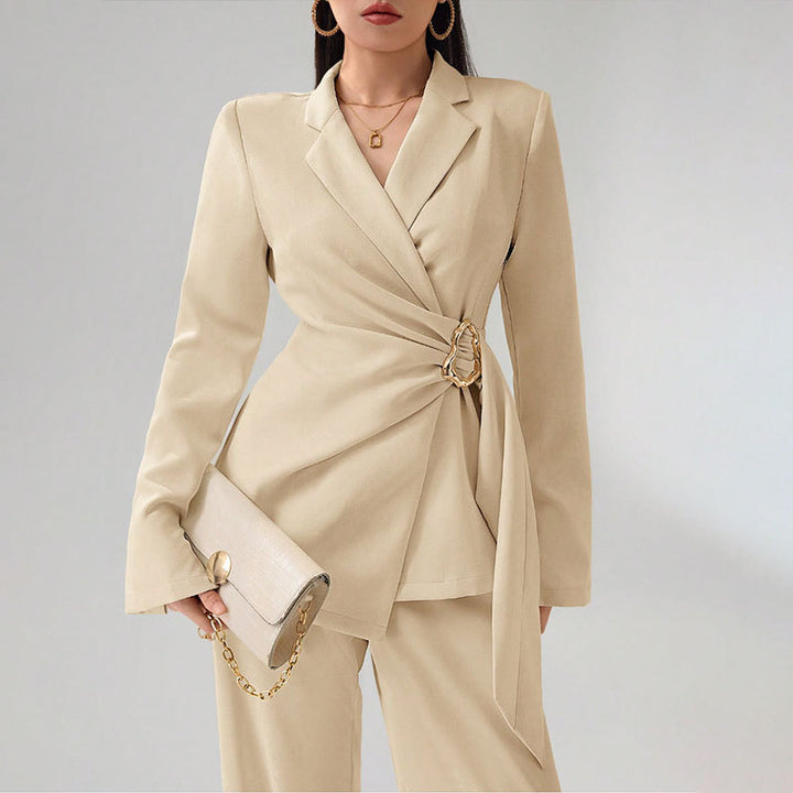Damen Elegantes Blazer-Kostüm mit Taillengürtel Echo Archiv