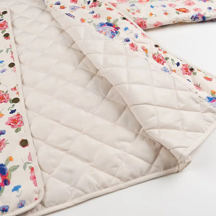 Damen nan leichte gesteppte Shacket mit Rundhals, Druckknopffront und großen Klappentaschen Echo Archiv