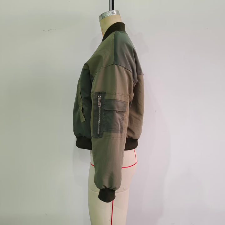 Damen Kurze Oversize-Bomberjacke mit Utility-Taschen und Rippbündchen Echo Archiv