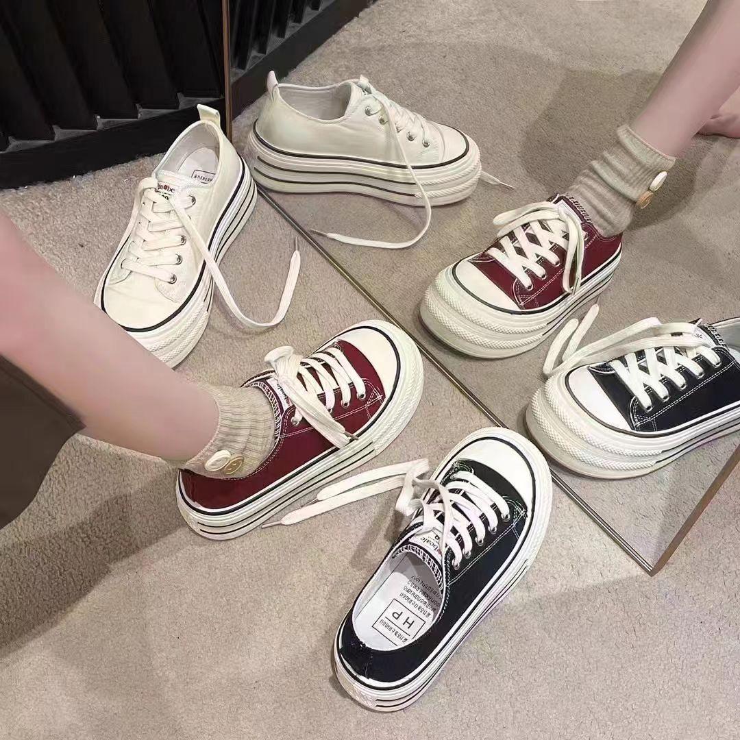Damen Plateau Sneakers mit modischem Design und strapazierfähigem Obermaterial Echo Archiv