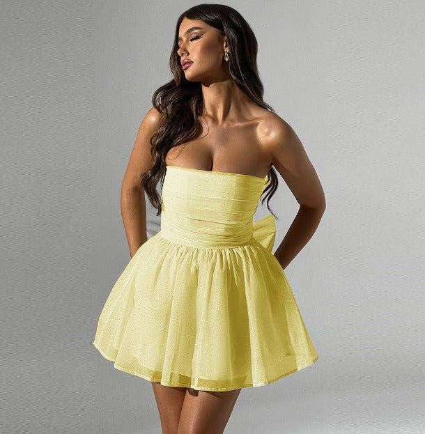 Damen Neckholder Minikleid mit schimmernden Details und eleganter Silhouette Echo Archiv