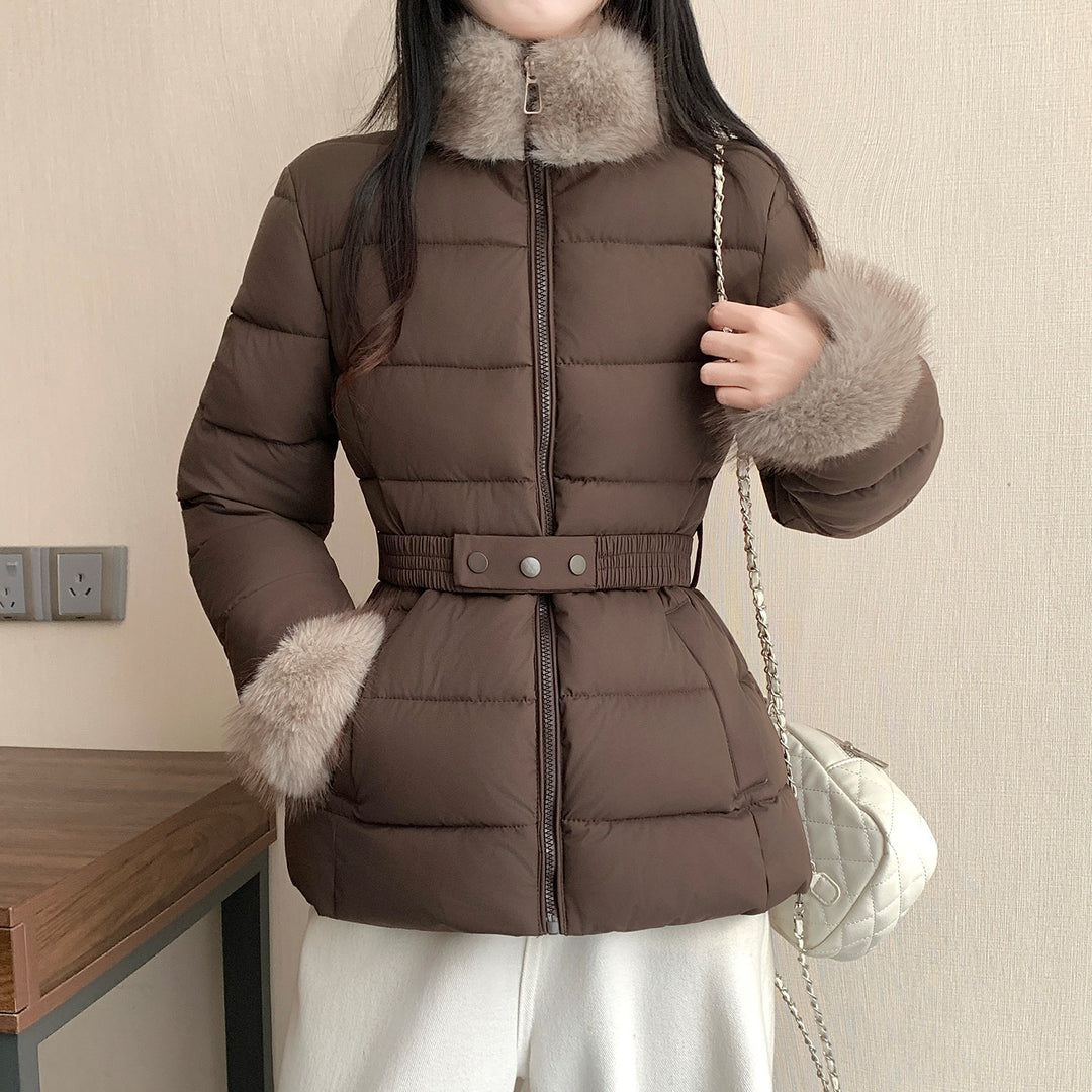 Damen nan taillierte Thermo-Kurzjacke mit elastischem Taillengürtel, Webpelzkragen und Kunstfellmanschetten Echo Archiv