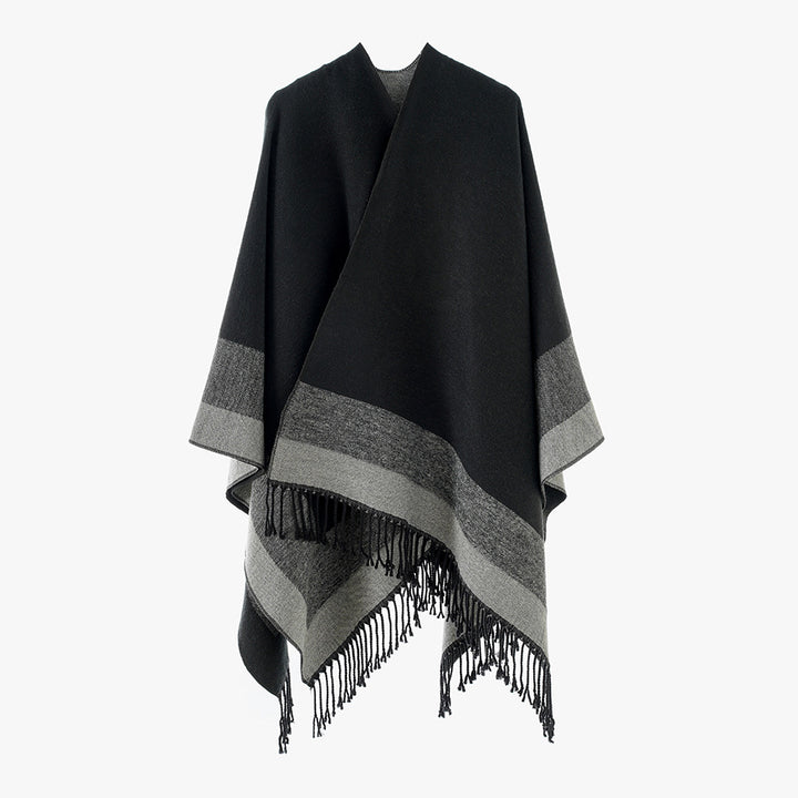 Damen Rechteckiger Wollmix‑Poncho mit offener Front, feiner Kettelnaht und Fransensaum – Avérine