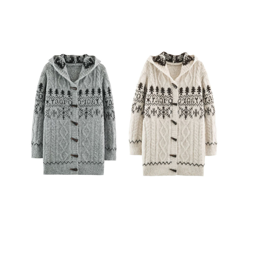 Damen Grobgestrickte Kapuzen‑Strickjacke mit Hornknöpfen und Norwegermuster Echoarchiv