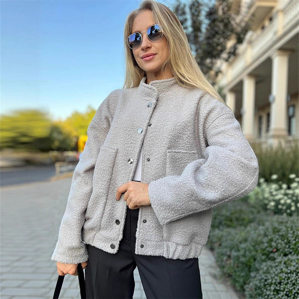 Damen Teddy-Fleece Bomberjacke im Boxy-Cut mit Druckknopfverschluss und aufgesetzten Taschen Echoarchiv