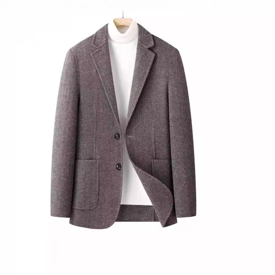 Herren Fischgrät-Wollblazer mit Reverskragen und aufgesetzten Taschen Echoarchiv