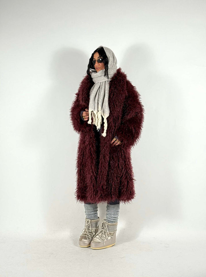 Damen Maxilanger Kunstpelzmantel mit langflorigem Hochflor und Oversize-Silhouette Echo Archiv