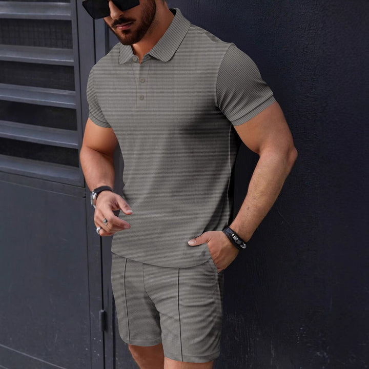 Herren modisches Kurzarm-Polohemd und Shorts Set mit strukturiertem Design Echoarchiv