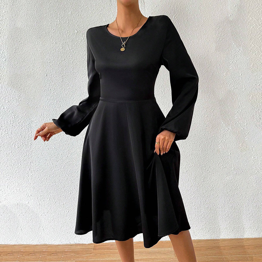 Damen elegantes Midikleid mit taillierter Korsagenoptik ausgestelltem A-Linien-Rock und langen ausgestellten Ärmeln – Élara