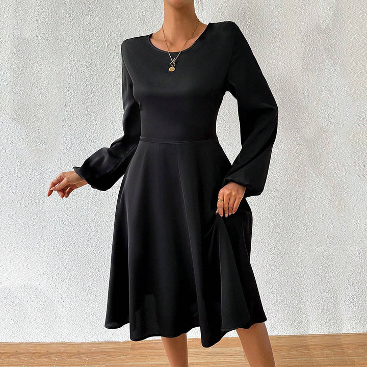 Damen elegantes Midikleid mit taillierter Korsagenoptik ausgestelltem A-Linien-Rock und langen ausgestellten Ärmeln – Élara