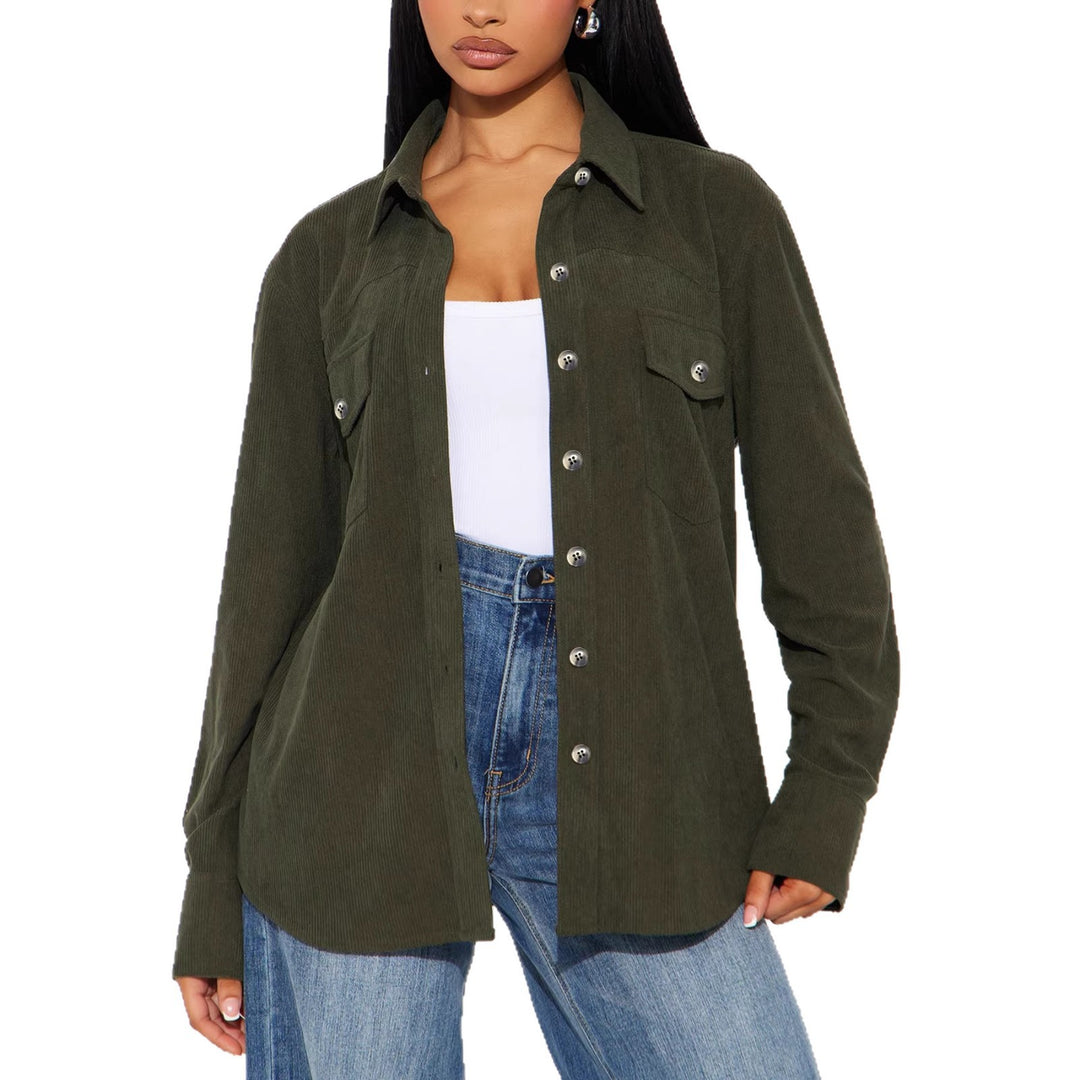 Damen Kord-Overshirt im Relaxed-Fit mit aufgesetzten Brusttaschen und Knopfleiste – Avérine