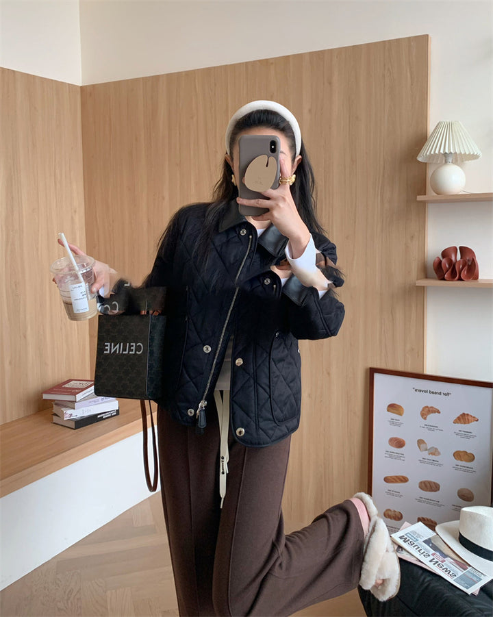 Damen Modische Steppjacke mit Taschen Echoarchiv