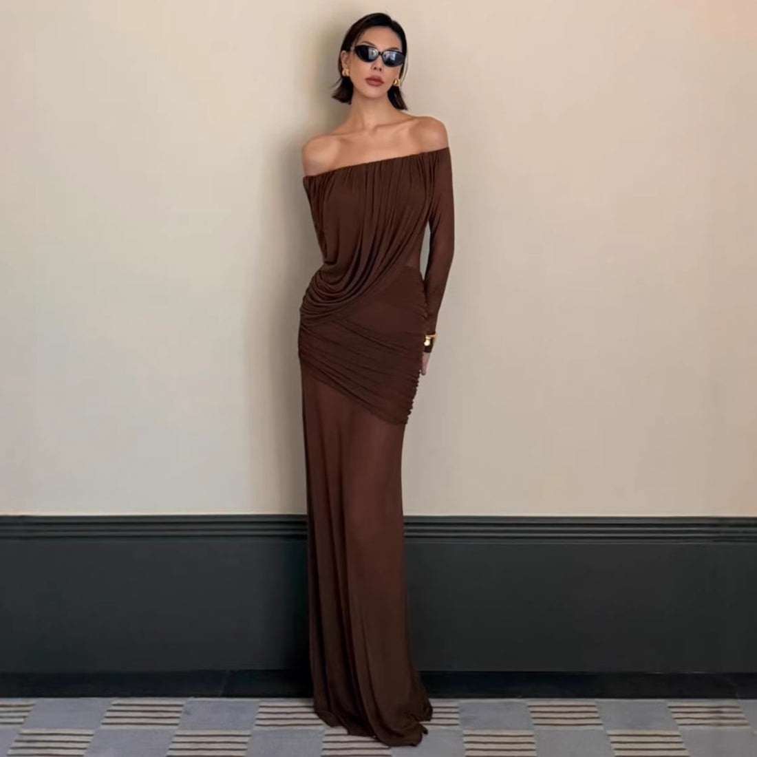 Damen elegantes Kleid mit asymmetrischer Drapierung – Élara