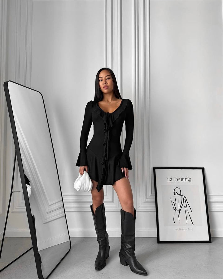 Damen Figurbetontes Rüschen‑Minikleid mit V‑Ausschnitt, Bindeband und Glockenärmeln Echoarchiv