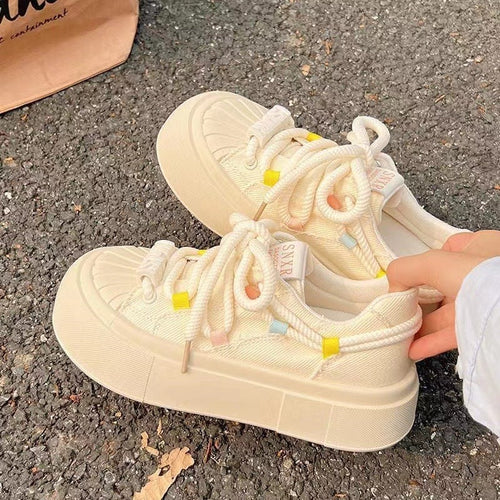 Damen Sportliche Freizeit-Sneaker mit elastischen Schnürsenkeln und atmungsaktivem Obermaterial Echo Archiv