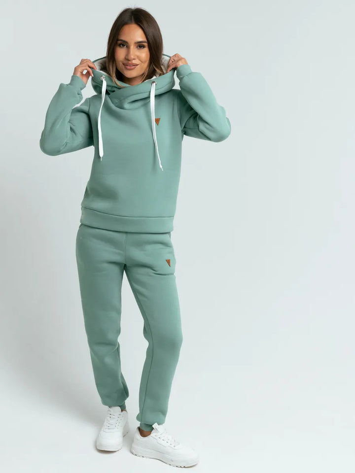 Damen Loungewear-Set mit Schalkragen-Hoodie und taillierter Jogginghose – Élanora