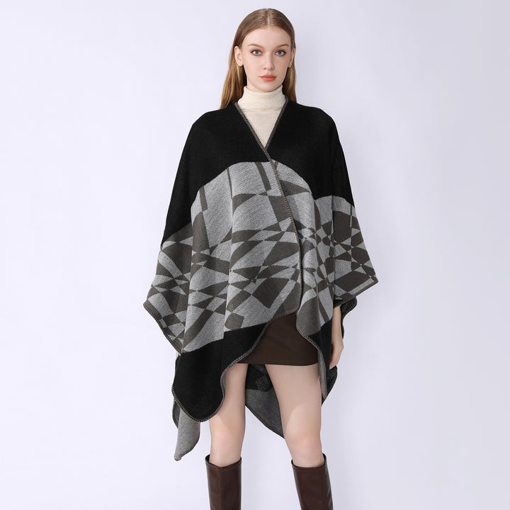 Damen Großer Strickponcho im Cape‑Schnitt mit Ziernaht und geometrischem Intarsia – Veloura