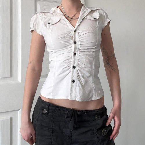 Damen figurbetontes Blusenshirt mit eleganten Rüschendetails und Knopfverschluss Echo Archiv