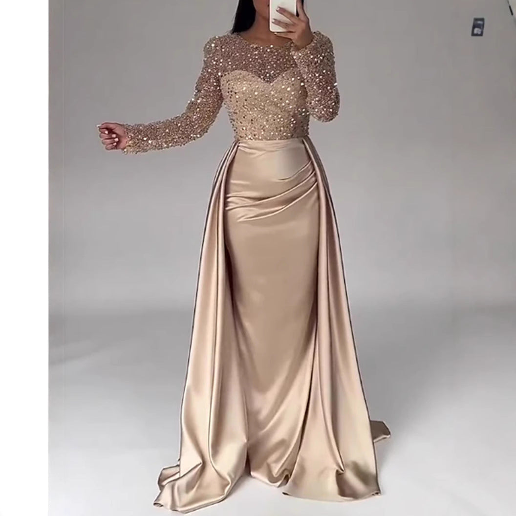 Damen Elegantes Abendkleid mit Glitzerdetails und fließendem Stoff Echoarchiv