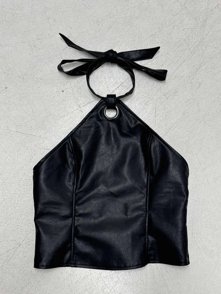 Damen Kunstleder Crop-Top mit verspieltem Bindeband und dekorativem Ring Echo Archiv