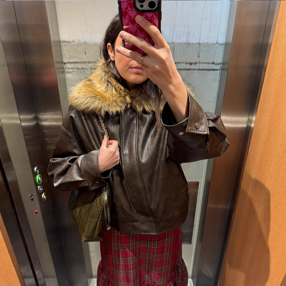 Damen Boxy Lederimitat-Blouson mit abnehmbarem Webpelzkragen und verdeckter Knopfleiste Echoarchiv