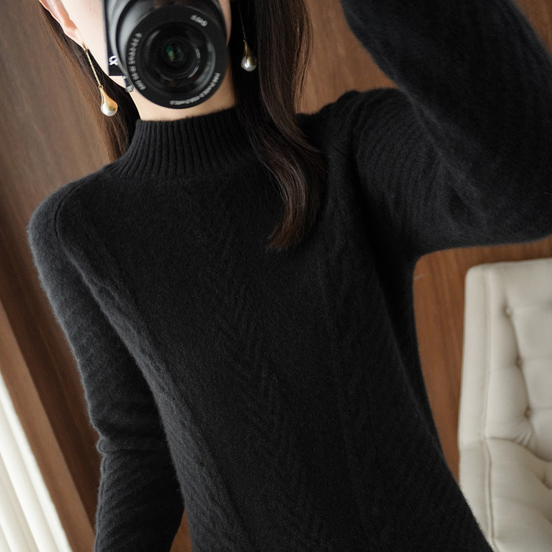 Damen Leichter Mohair‑Look Stehkragenpullover mit Zopf‑Ajour und taillierter Silhouette Echoarchiv