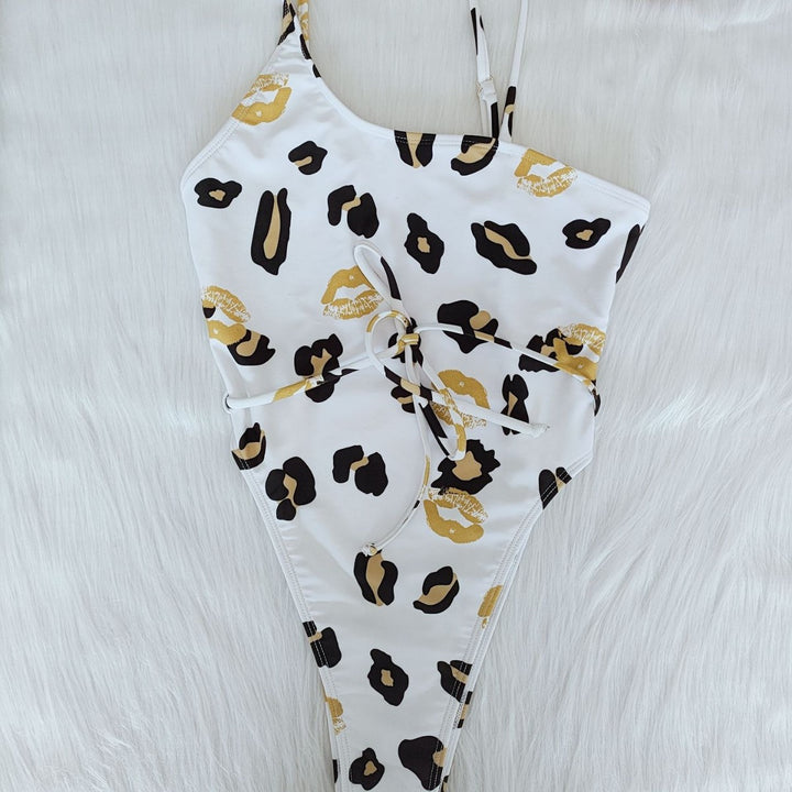Damen Eleganter Badeanzug mit knotbarem Detail Echo Archiv