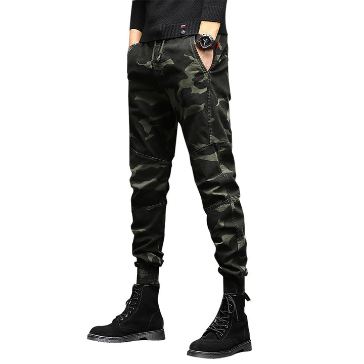 Herren Cargojogger mit Camouflage‑Muster, ergonomischen Kniepaneelen und elastischem Tunnelzugbund Echo Archiv
